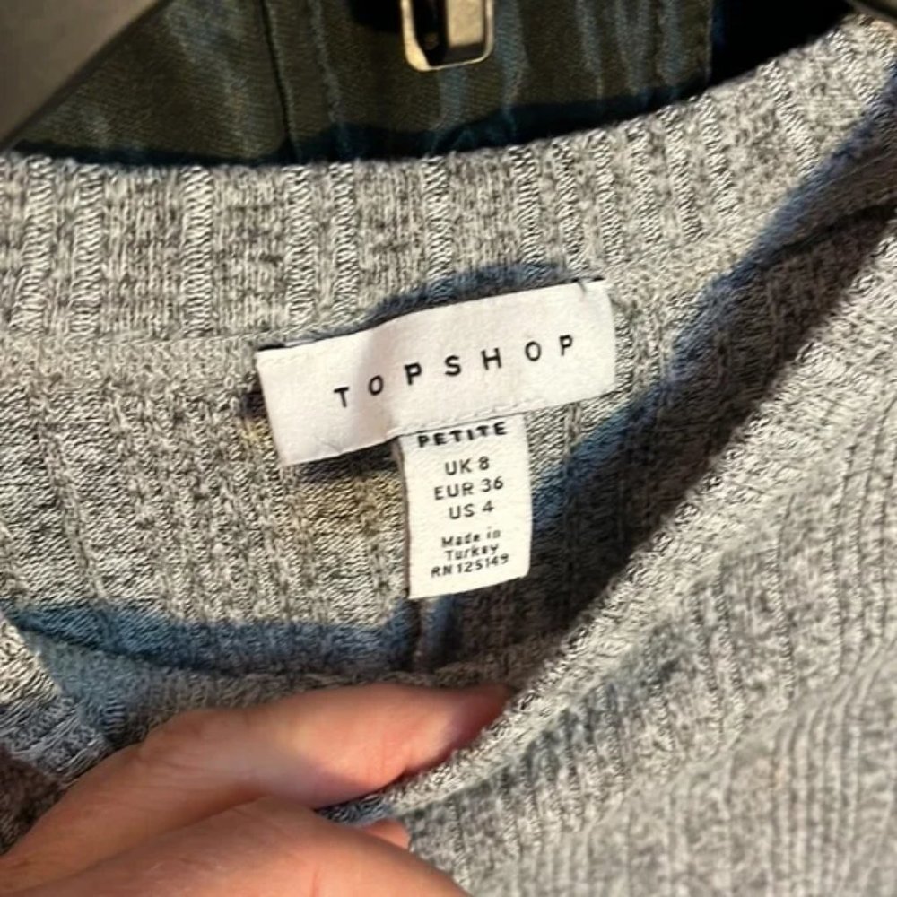 TOPSHOP Gray Heather Crop Top Petite Sz 4 - Picture 3 of 4